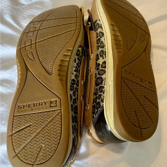 Sperry Women's Tan and Leopard detailed Boat Shoes - Picture 3 of 4